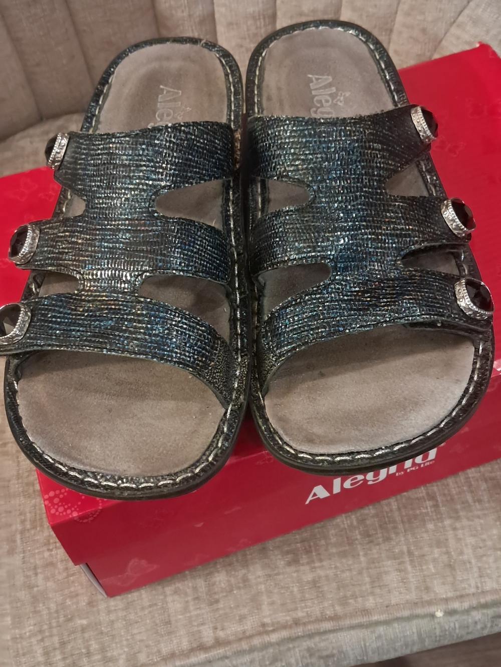 🏷Alegria Black Shimmery Multi-Strap Slide Sandals - Picture 8 of 8